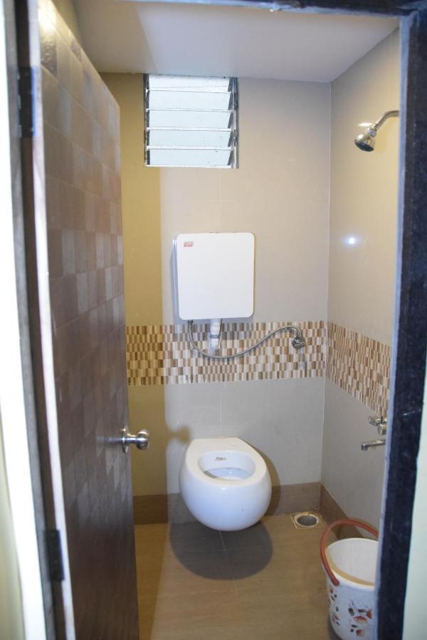 Hotel Riviera Residency Thána Kültér fotó