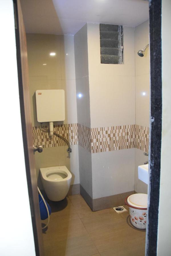 Hotel Riviera Residency Thána Kültér fotó